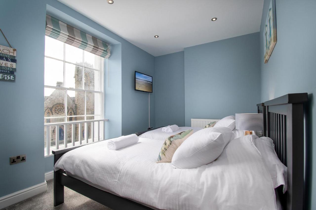 Abbey Road Boutique Holiday Apartment Лландидно Екстер'єр фото