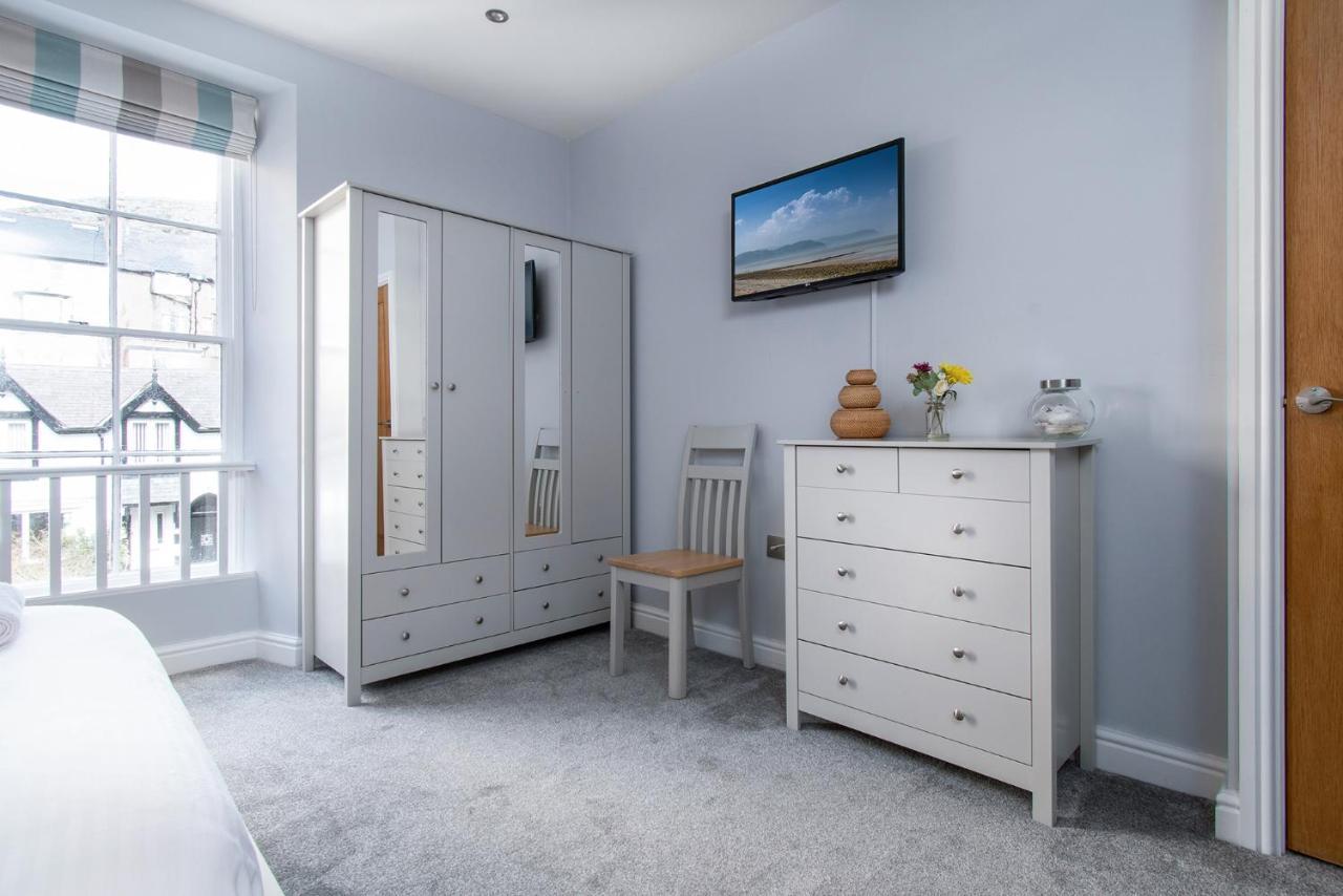 Abbey Road Boutique Holiday Apartment Лландидно Екстер'єр фото
